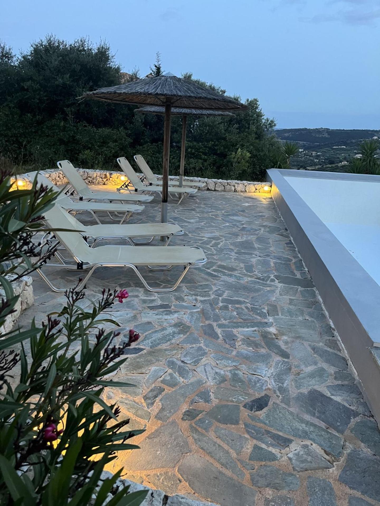 Luxurious Villa At A Unique Spot Ayos Nikolaos Dış mekan fotoğraf